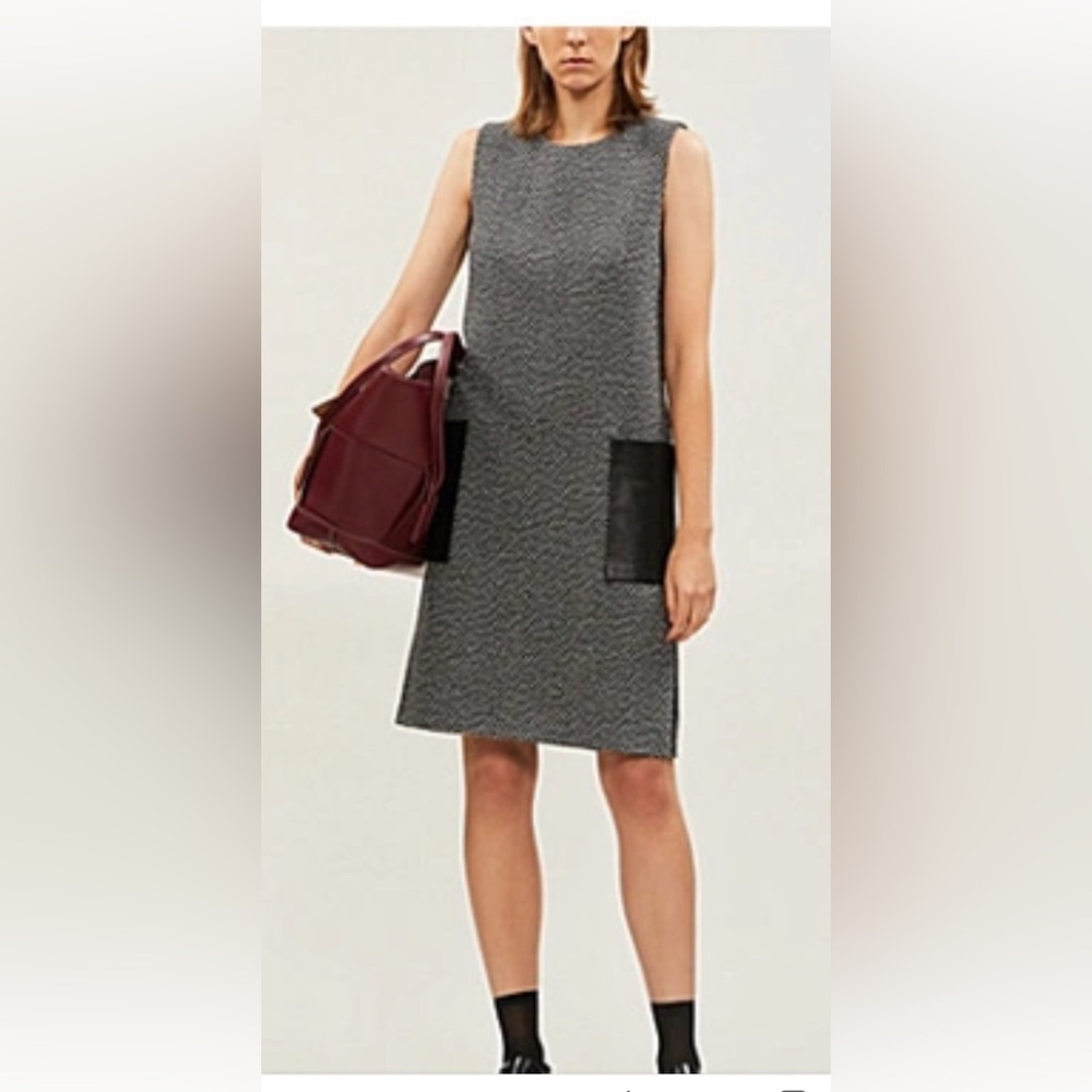 Max Mara Perim Sleeveless Dress US 12. Perfect, like new condition!